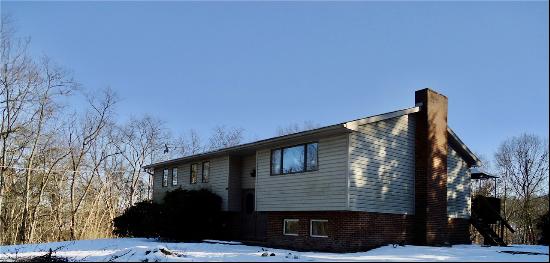 1022 Monaca Rd, Center Twp - Bea PA 15061