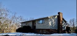 1022 Monaca Rd, Center Twp - Bea PA 15061