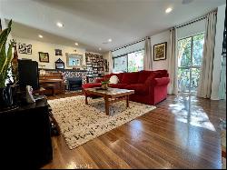 5319 Coldwater Canyon Avenue #G, Sherman Oaks CA 91401