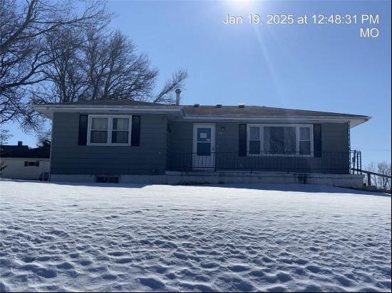 200 Cherry Street, Maysville MO 64469