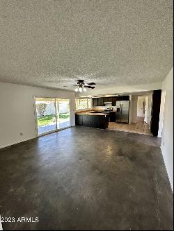 2939 E Wagoner Road, Phoenix AZ 85032