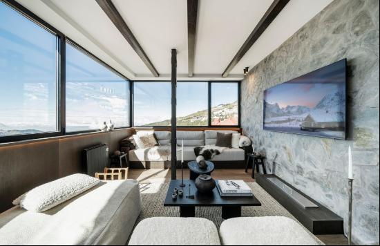 Modern penthouse with panoramic views in Sierra Nevada, Monachil 18196