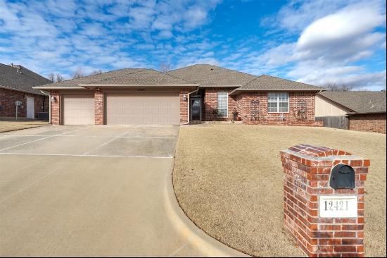 12421 Sussex Road, Midwest City OK 73130