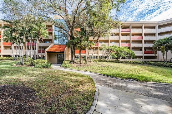 3062 Eastland Boulevard #405, Clearwater FL 33761