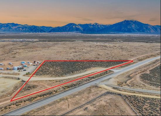 5 Plus Acres Off Highway 64 West and ABC Mesa, El Prado NM 87529