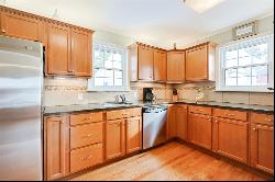 85 Payson St, Attleboro MA 02703