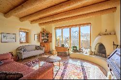 46 Irish Road, Ranchos De Taos NM 87557