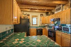 46 Irish Road, Ranchos De Taos NM 87557