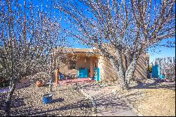 46 Irish Road, Ranchos De Taos NM 87557