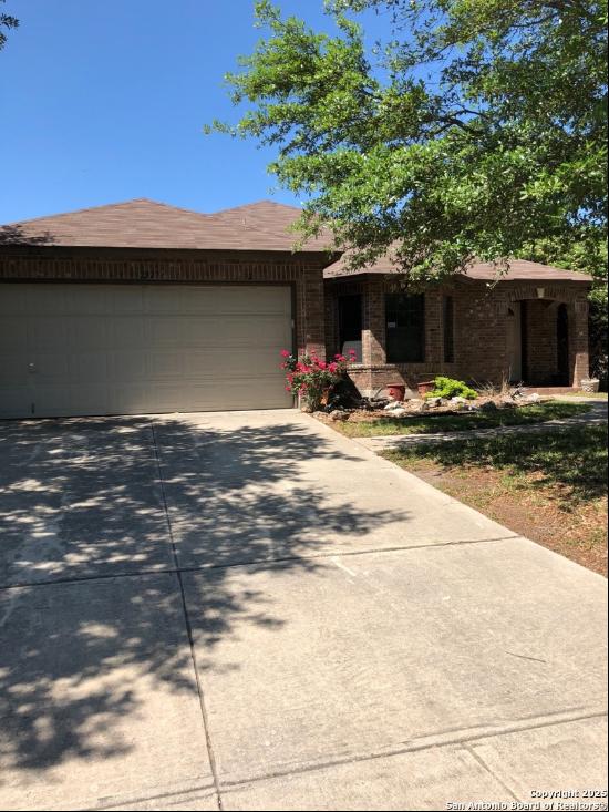 2327 Stallion Run, San Antonio TX 78259