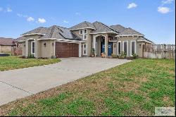 177 Village East Dr, Los Fresnos TX 78566