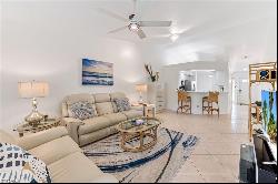 887 Gulf Pavilion Dr Unit 202, Naples FL 34108