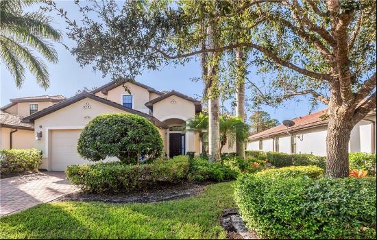 7812 Bucks Run Dr, Naples FL 34120