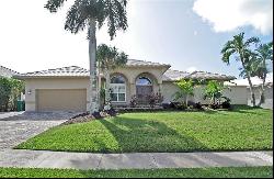 841 Elm Ct, Marco Island FL 34145