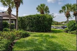 8754 Hideaway Harbor Ct, Naples FL 34120