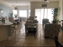 1400 Gulf Shore Blvd N Unit 310, Naples FL 34102