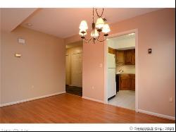 26 Farmington Meadow Drive Unit 26, Farmington CT 06032