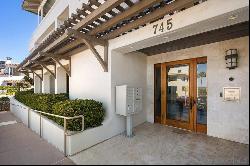 745 Coast Blvd South #3B, La Jolla CA 92037