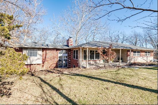 1825 Cliff Dr, Columbia MO 65201