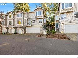 14186 SW Barrows Rd Unit 7-5, Tigard OR 97223