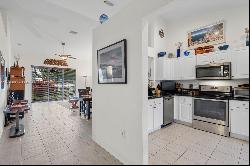 2561 E Aragon Blvd Unit 2, Sunrise FL 33313