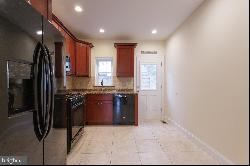 2547 S Juniper Street, Philadelphia PA 19148