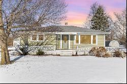 2044 Reinhardt Street, Saginaw Township MI 48604