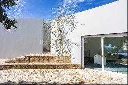 Elegant designer villa with views of Lido di Noto