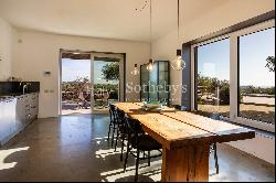 Elegant designer villa with views of Lido di Noto