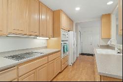 Condo in Providence Point