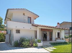 Private Villa for sale in Pietrasanta (Italy)