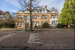 The Koningslaan Grand Residence