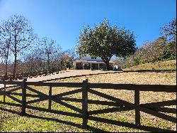 SECLUDED WATERFRONT HOME ON PRIVATE FISHING LAKE IN EAST TX!