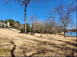 SECLUDED WATERFRONT HOME ON PRIVATE FISHING LAKE IN EAST TX!