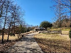 SECLUDED WATERFRONT HOME ON PRIVATE FISHING LAKE IN EAST TX!