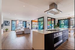 Exceptional Penthouse in De Waterkant