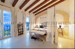 Mediterranean villa in Camp de Mar with sea views near the beach in the southwest of Mall