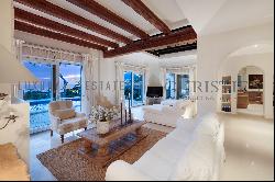 Mediterranean villa in Camp de Mar with sea views near the beach in the southwest of Mall