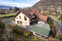 Menthon-Saint-Bernard, beautiful spacious house with lake view