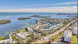 4350 Chatham Dr #106, Longboat Key, FL 34228