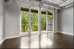 Amazing Loft Located in Downtown Chamblee