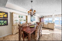 Gulf-Front Retreat With Wraparound Balcony In Heart Of Seagrove Beach