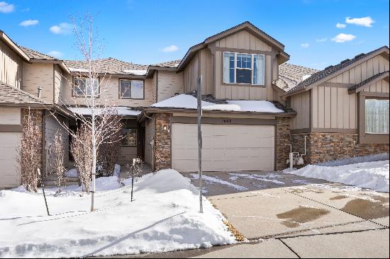 Spacious Townhome that Backs to Open Space in The Crossings!