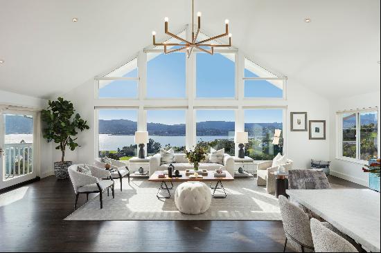 Exquisite Bayview Estate in Tiburon's Coveted Del Mar Enclave