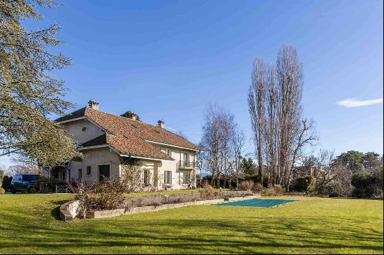 Property in a green setting in the heart of Nyon