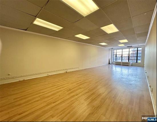 348-360-360 Bloomfield Avenue Unit Loft 1, Montclair NJ 07042