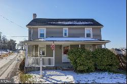 2 Black Horse Road, Paradise PA 17562