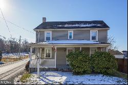 2 Black Horse Road, Paradise PA 17562