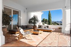 Villa in Altos de Los Monteros with spectacular views, Marbella 29603