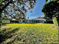 8365 SW 131 St, Pinecrest FL 33156